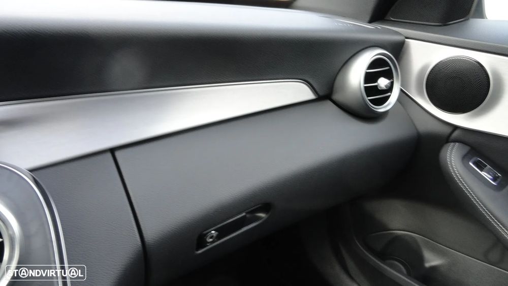 Mercedes-Benz C 300 BlueTEC Hybrid AMG Line - 16