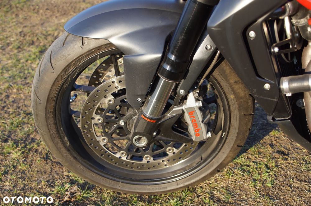 MV AGUSTA Brutale - 10