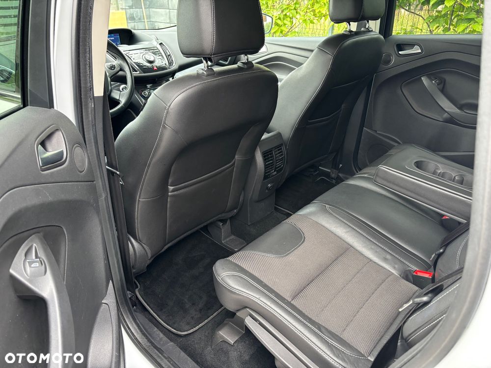 Ford Kuga 2.0 TDCi 4x4 Individual - 12