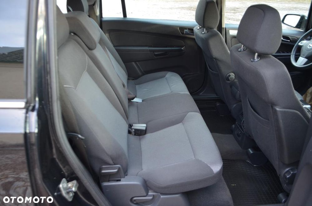 Opel Zafira 1.6 - 17