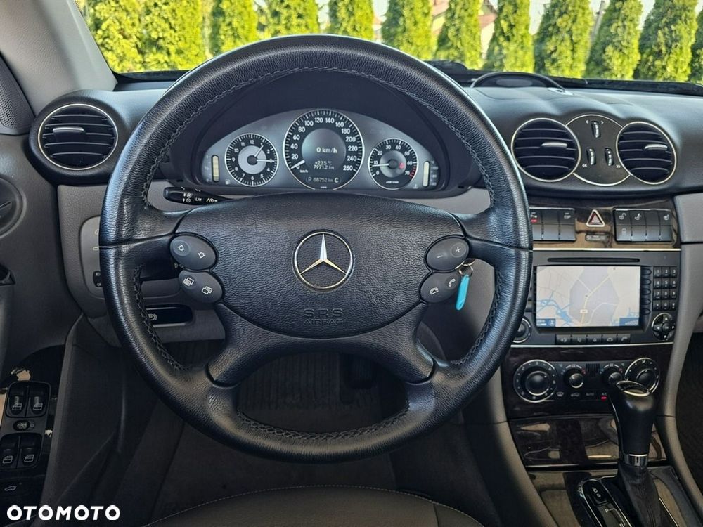 Mercedes-Benz CLK - 19