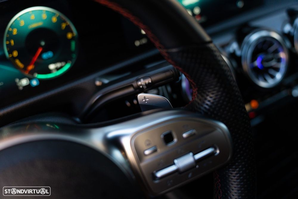 Mercedes-Benz CLA 250 e 8G-DCT AMG Line - 23