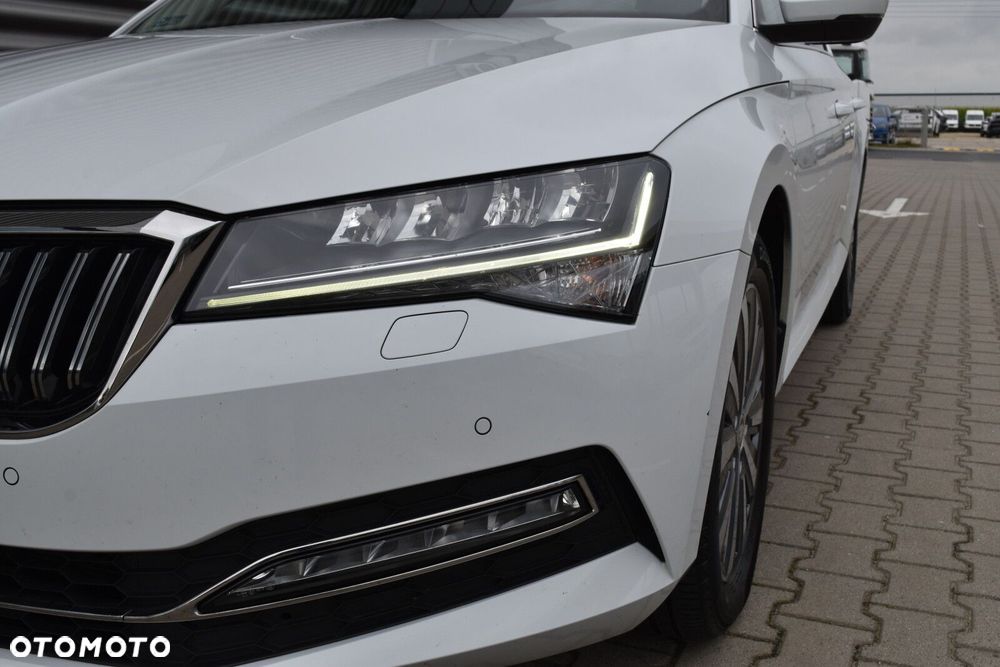 Skoda Superb 2.0 TSI Style DSG - 40