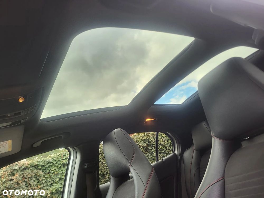 Mercedes-Benz GLA 220 d 7G-DCT AMG Line - 11