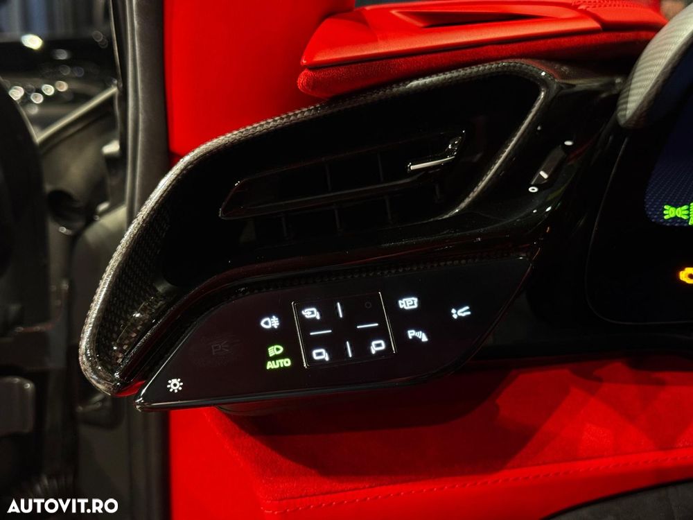 Ferrari SF90 Stradale - 18