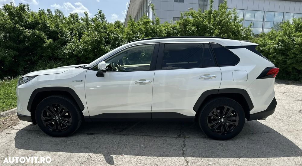 Toyota RAV4 - 6