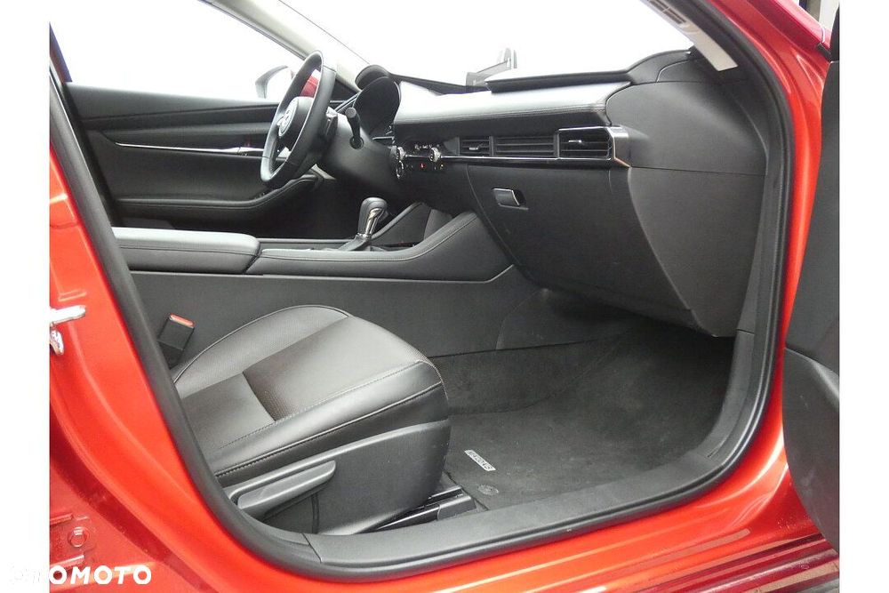 Mazda 3 e-SKYACTIV-X 186 M HYBRID TAKUMI - 18