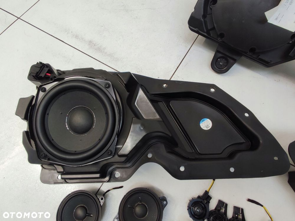 nagłośnienie subwoofer wzmacniacz olufsen zestaw głośników audi q8 e-tron - 5