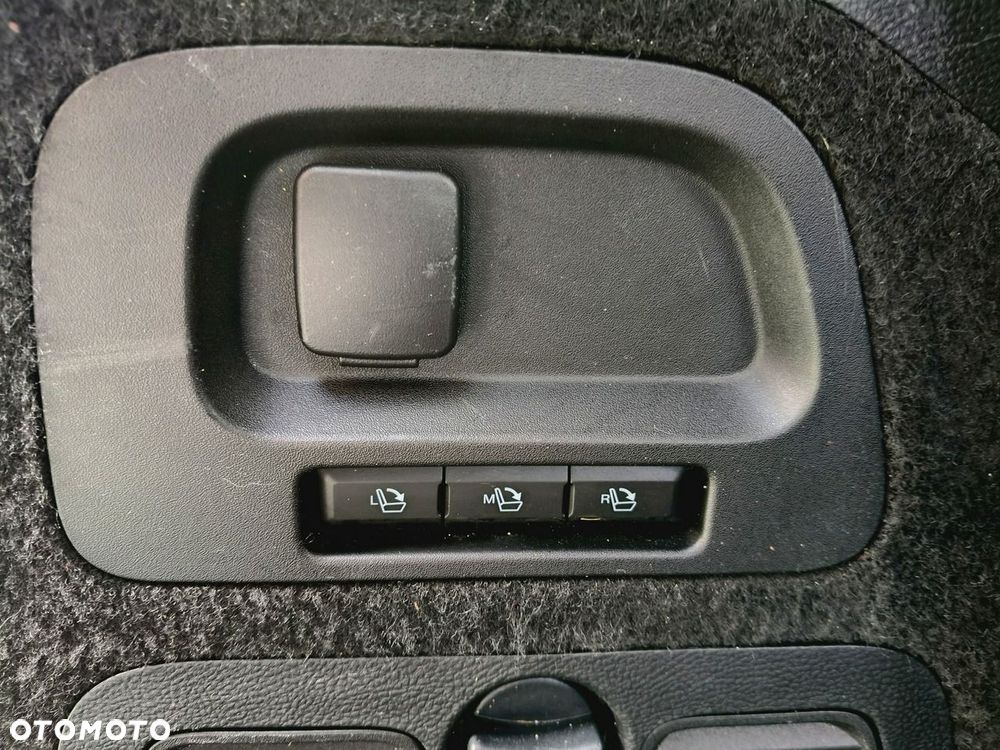 Ford Galaxy - 12