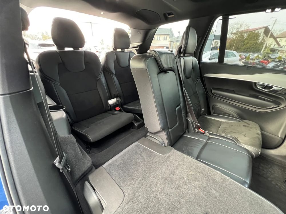 Volvo XC 90 D5 AWD R-Design 7os - 28