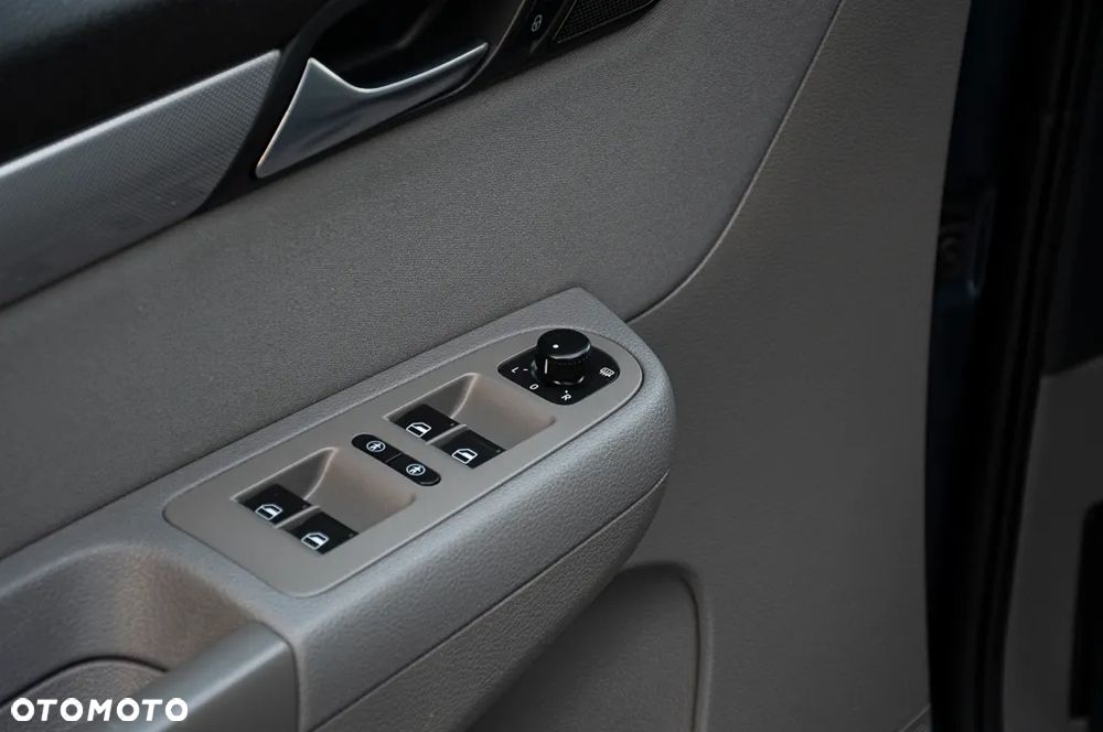Volkswagen Sharan 2.0 TDI DSG Blue Motion Highline - 40
