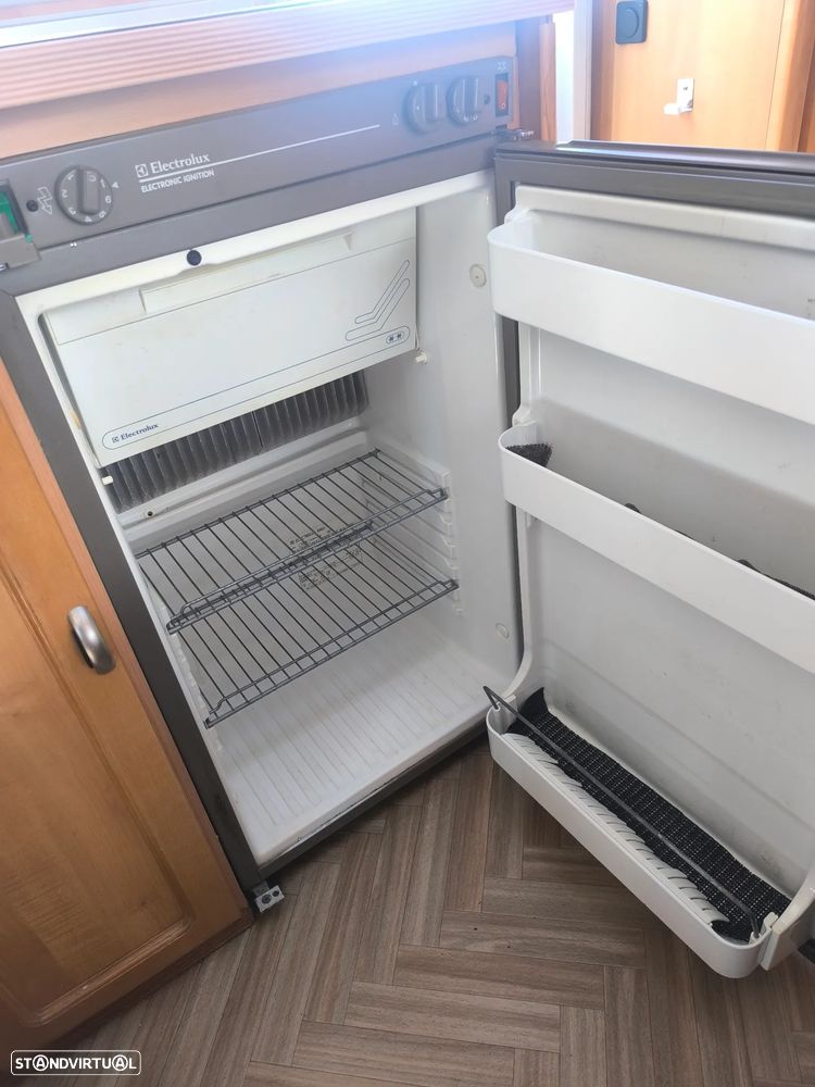 Burstner Marano Motor 2.8 cama frances - 9