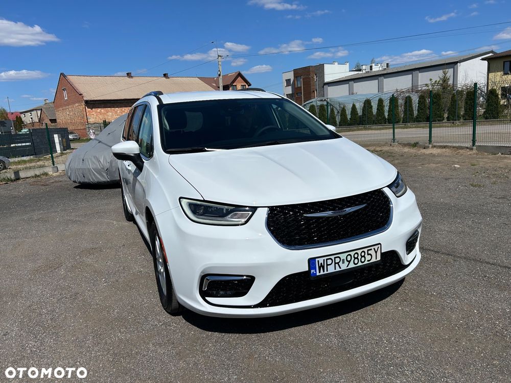 Chrysler Pacifica - 5
