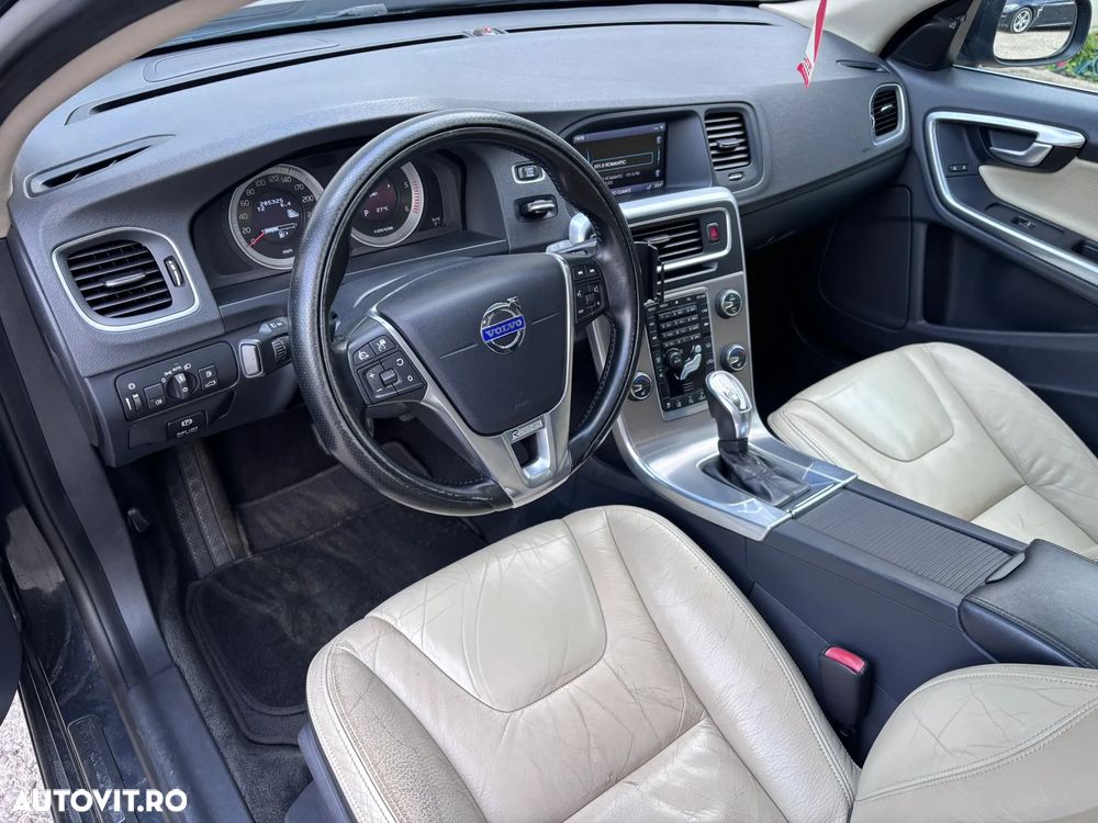 Volvo V60 D3 Start-Stop Summum - 18
