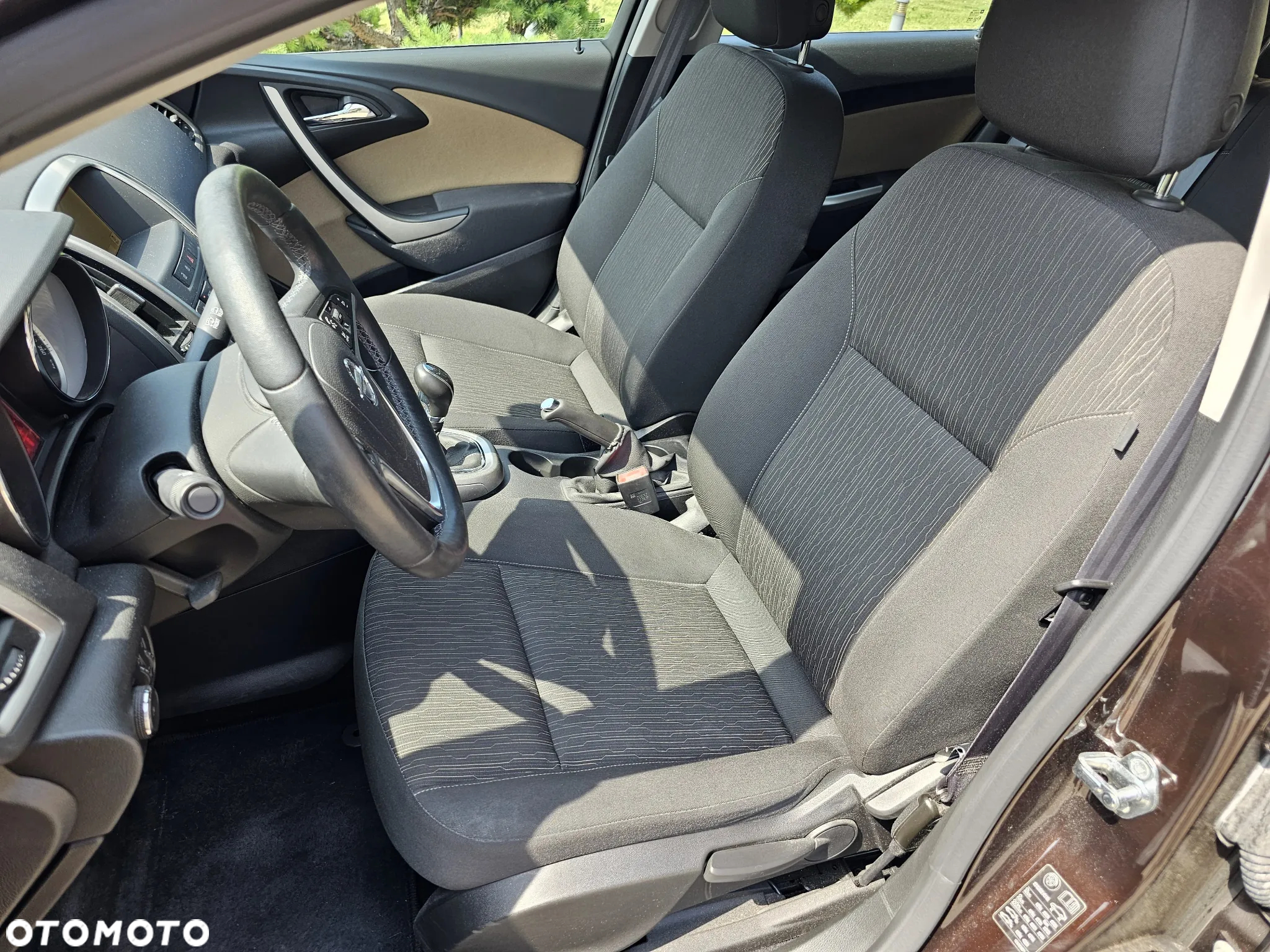 Opel Astra 1.4 Turbo Design Edition - 14