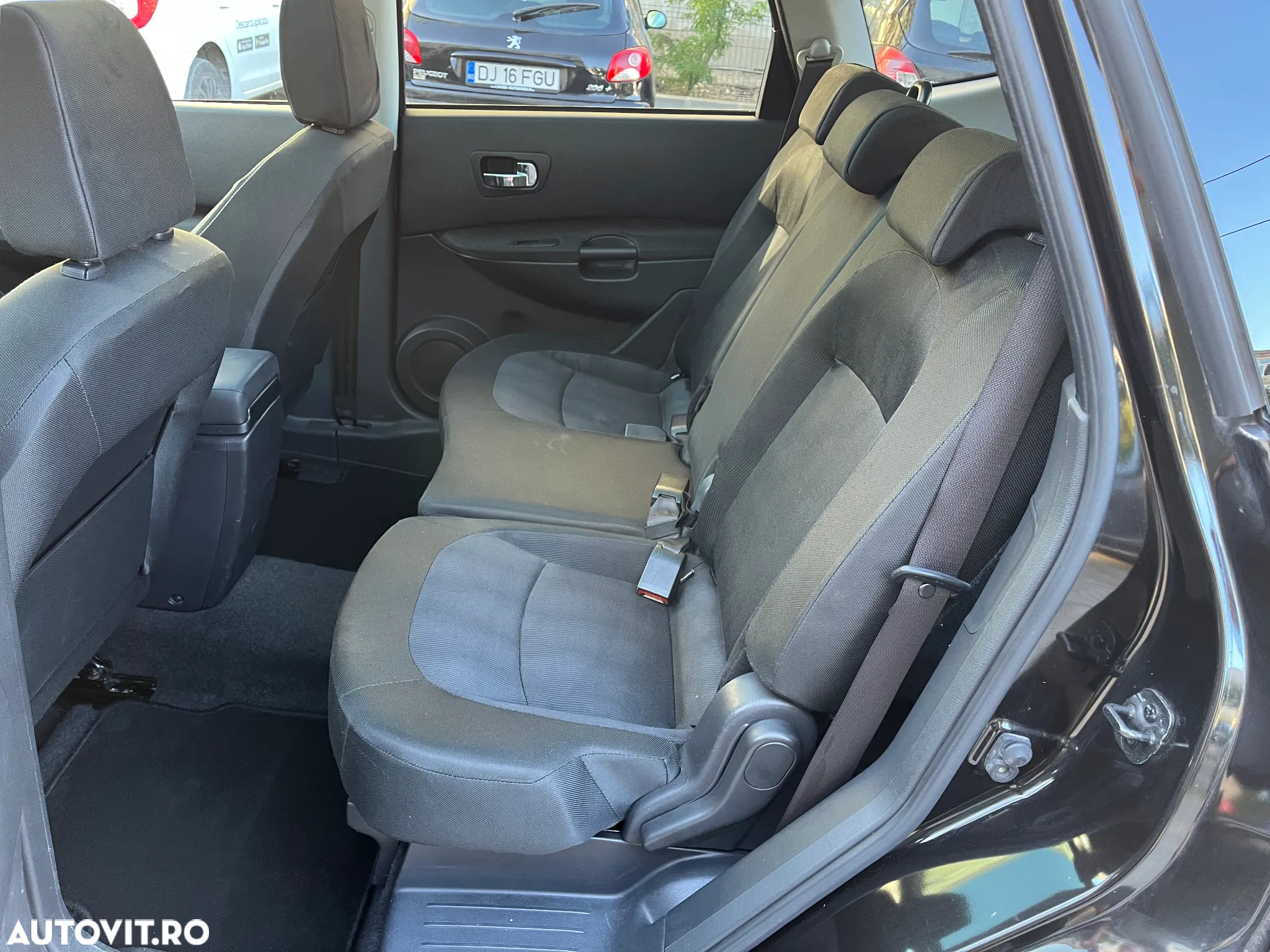 Nissan Qashqai+2 - 6