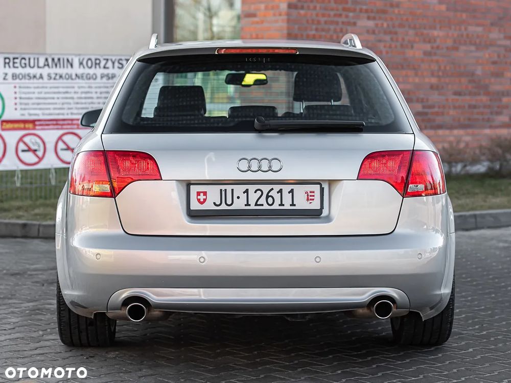 Audi A4 Avant - 11