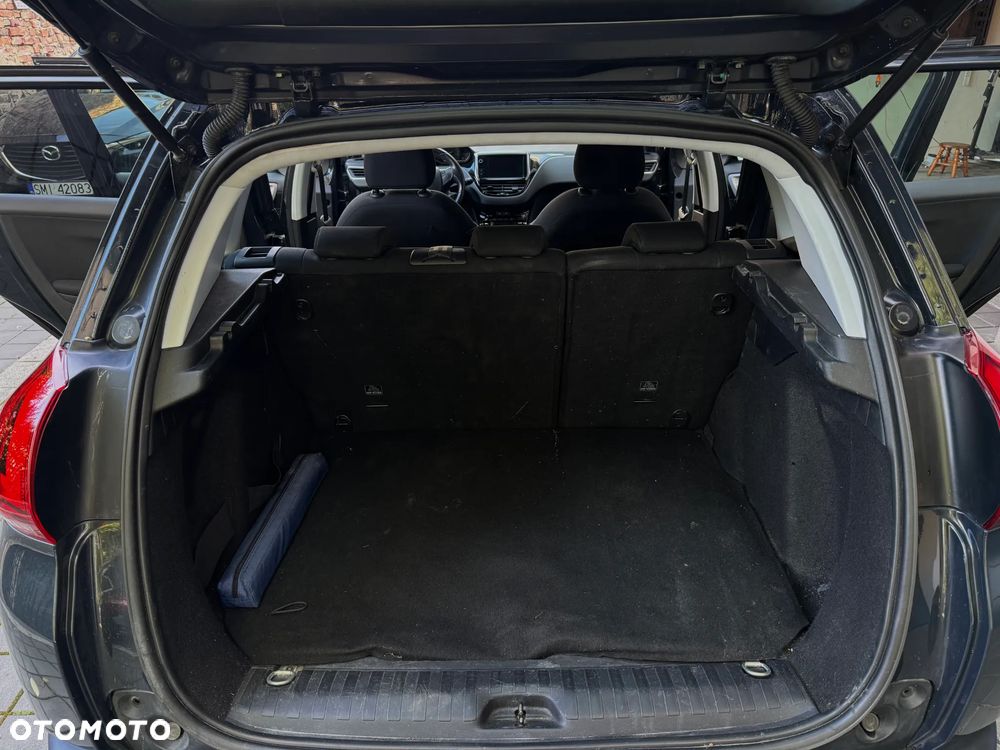 Peugeot 2008 1.2 Pure Tech Style - 10
