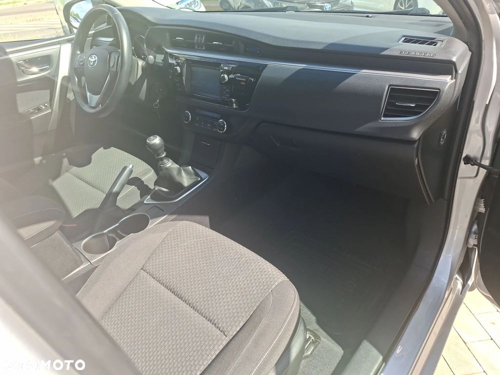 Toyota Corolla 1.6 Premium - 8