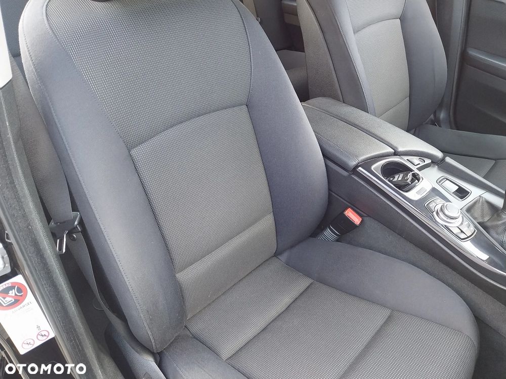 BMW Seria 5 520d - 18