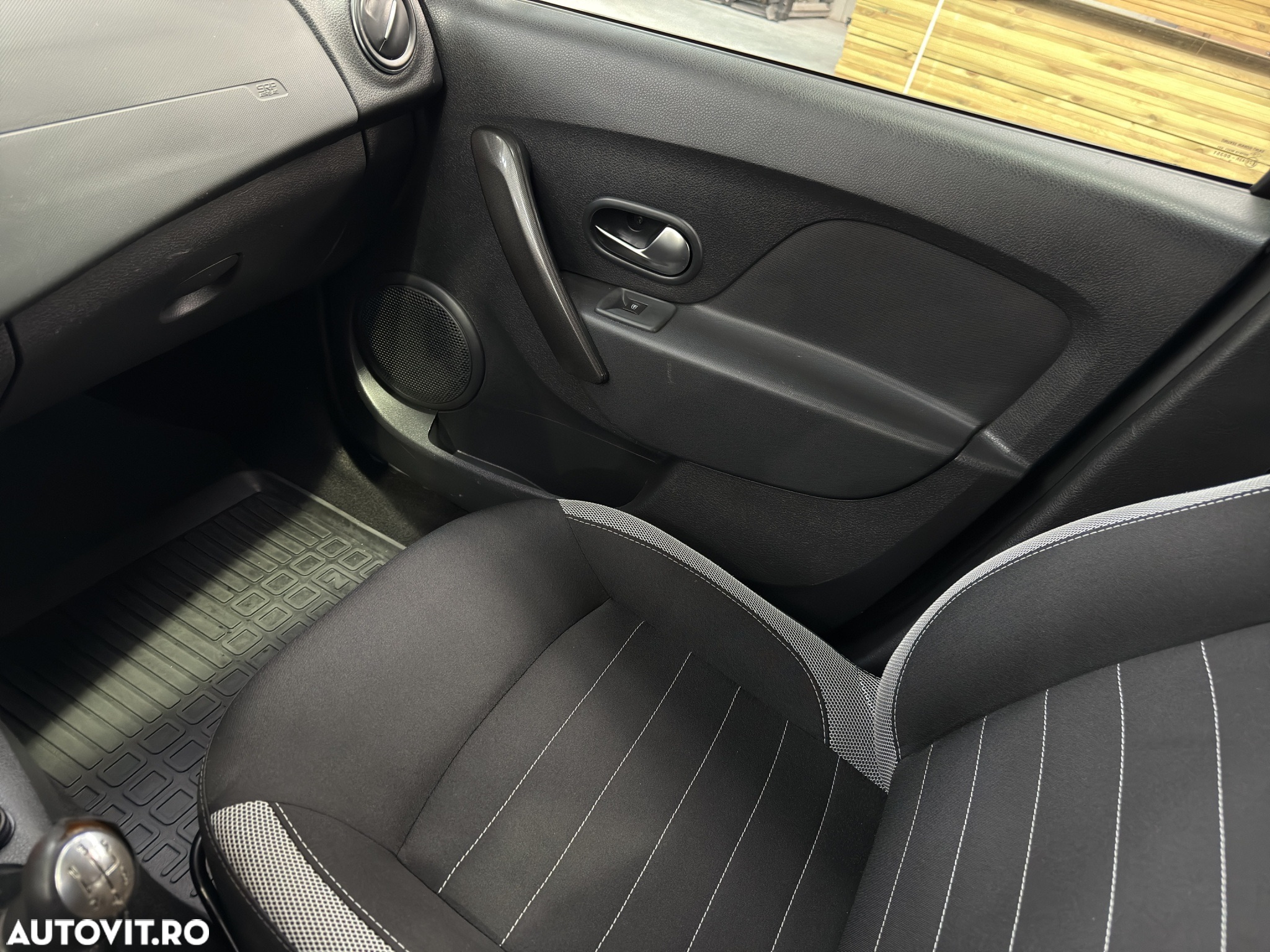 Dacia Logan 1.5 DCI Prestige - 12