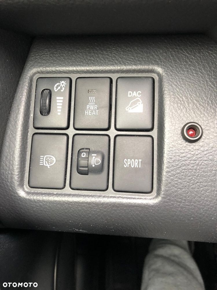 Toyota RAV4 2.2 D-CAT 2010 - 14