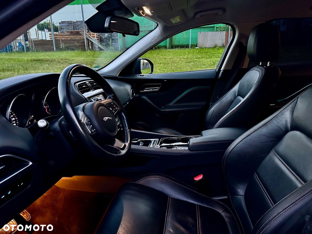 Jaguar F-Pace 2.0 i4D AWD Prestige - 19