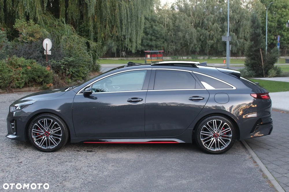 Kia ProCeed 1.6 T-GDI GT DCT - 6