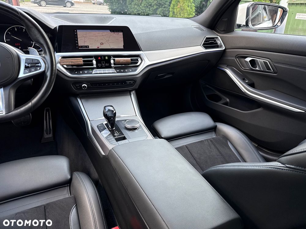 BMW Seria 3 320d Edition M Sport Shadow - 18
