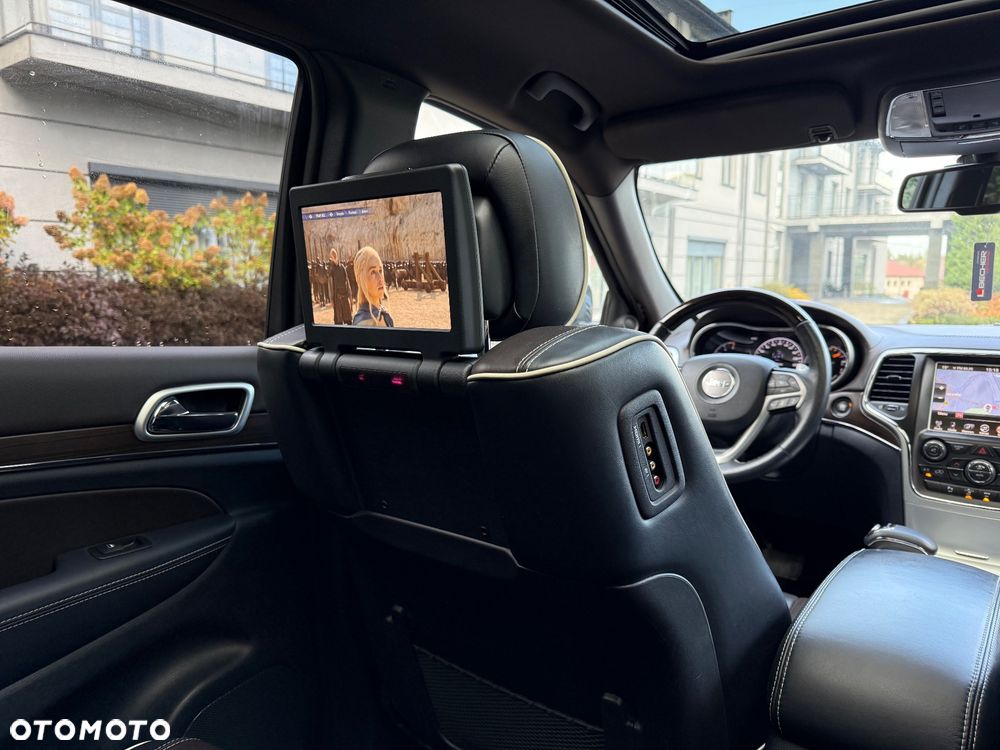 Jeep Grand Cherokee - 35