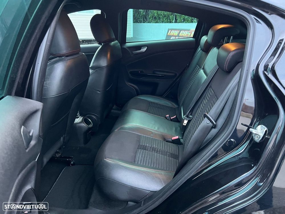 Alfa Romeo Giulietta 1.6 JTDm Distinctive - 7