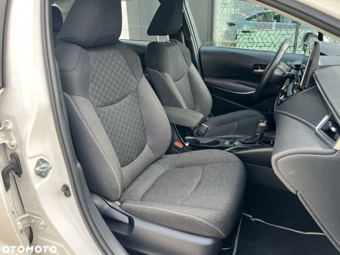 Toyota Corolla - 22