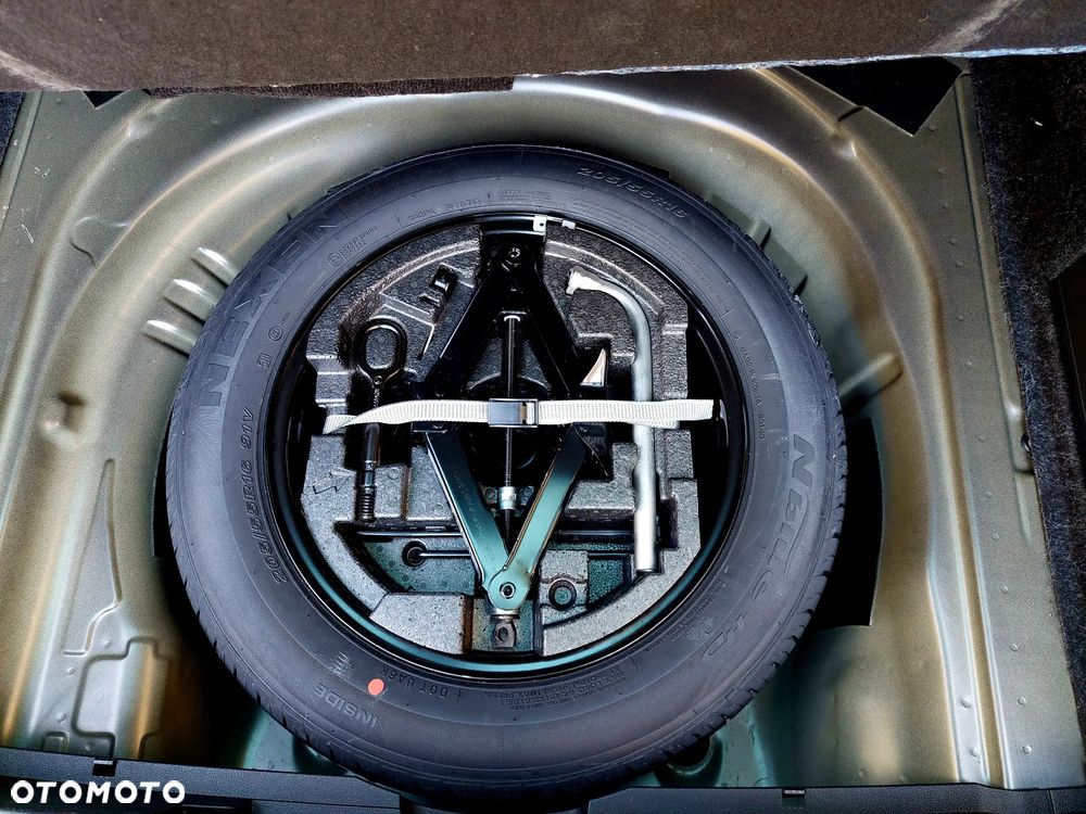 Skoda Superb 2.0 TDI SCR Ambition DSG - 32