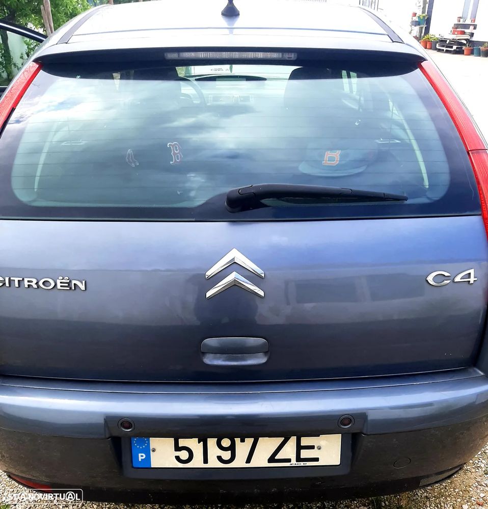 Citroën C4 1.6 HDi 110 Exclusive - 2