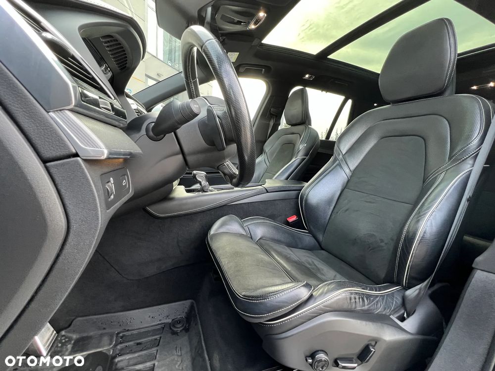 Volvo XC 90 D5 AWD R-Design 7os - 17