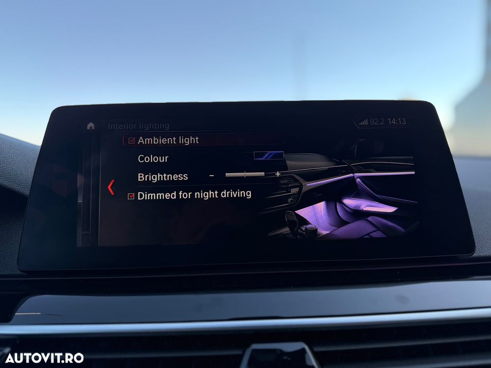 BMW Seria 5 530i xDrive Aut. Sport Line - 28
