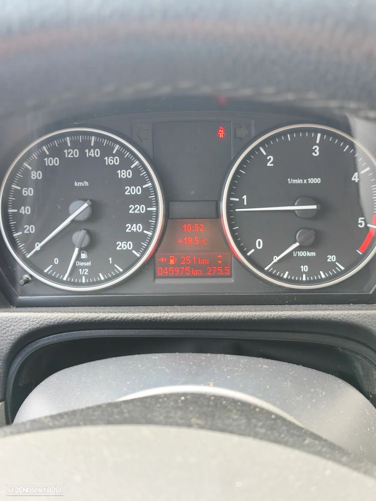 BMW 320 d — fotografia 5