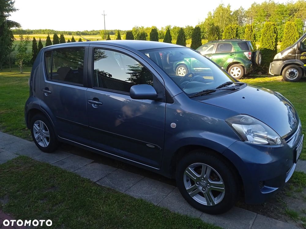 Daihatsu Sirion 1.3 - 4