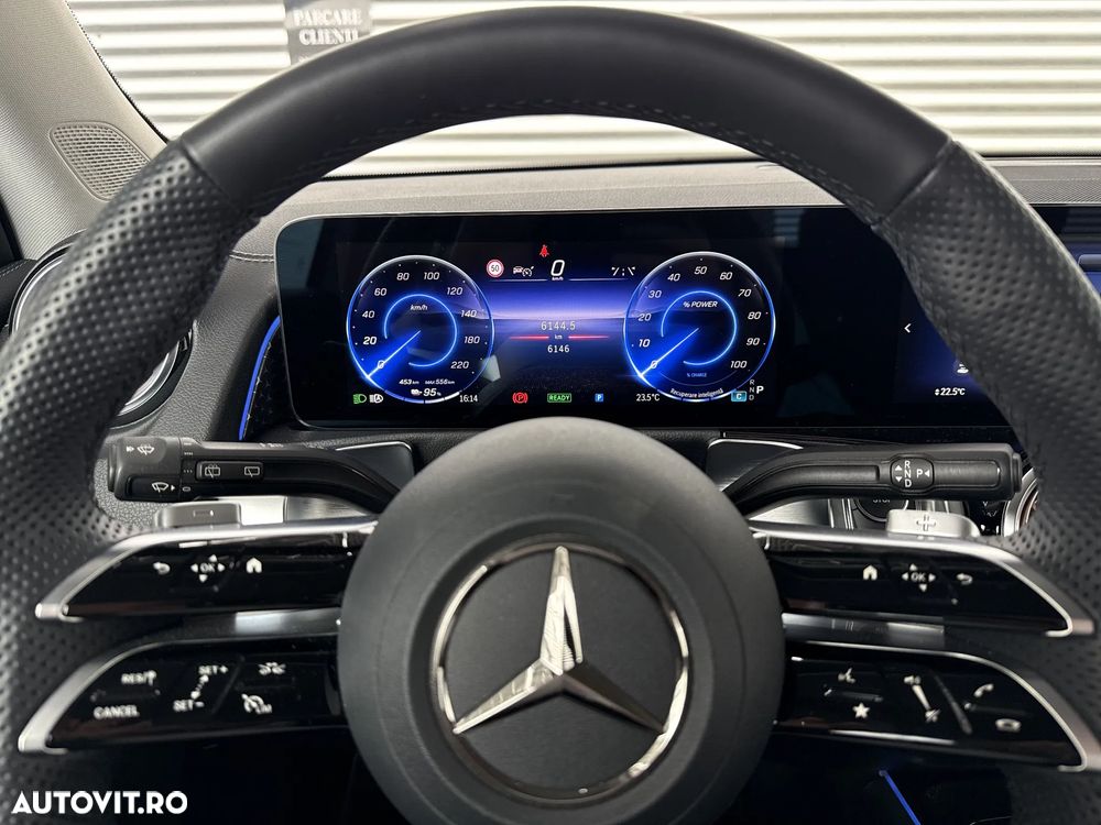 Mercedes-Benz EQB 250+ Electric Art - 5