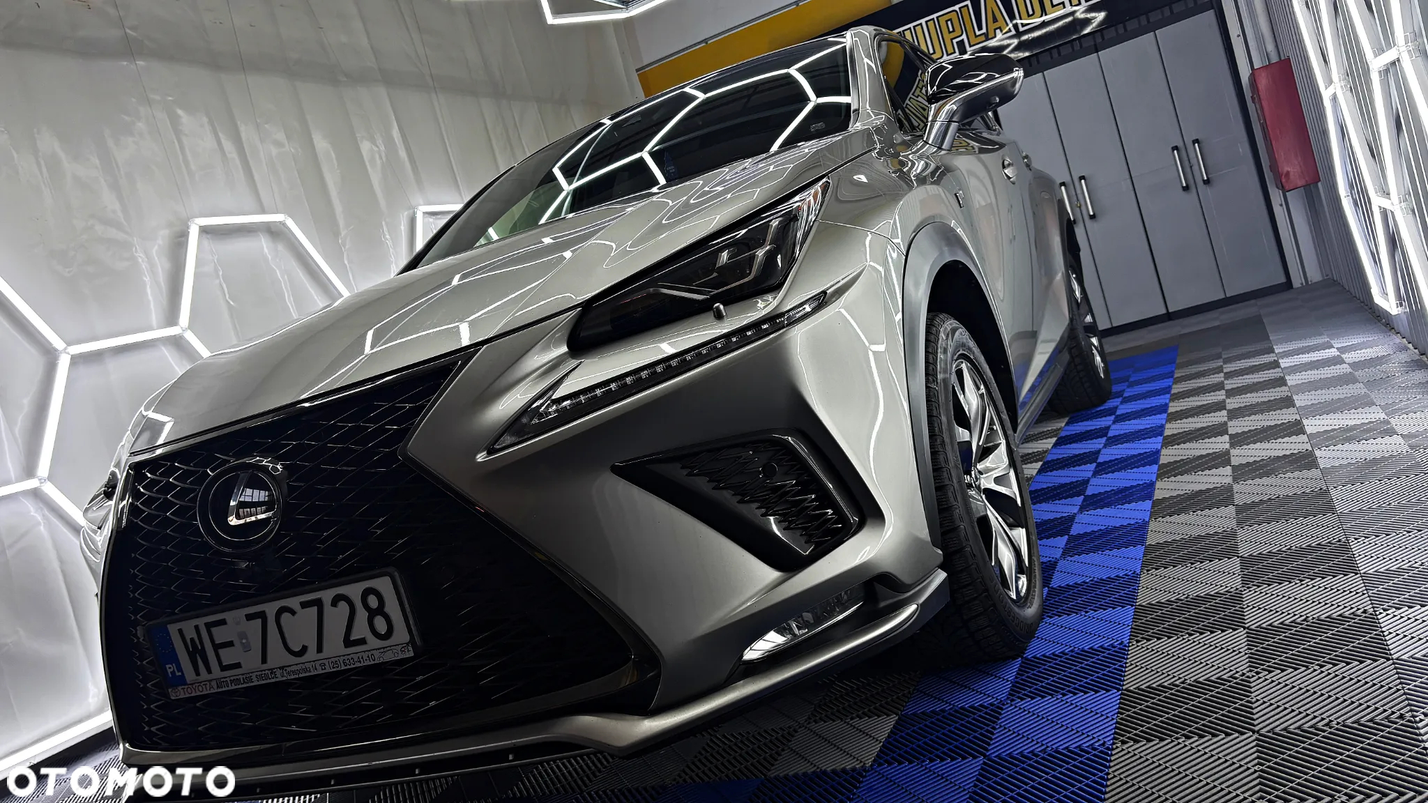 Lexus NX 300 F Sport AWD - 17