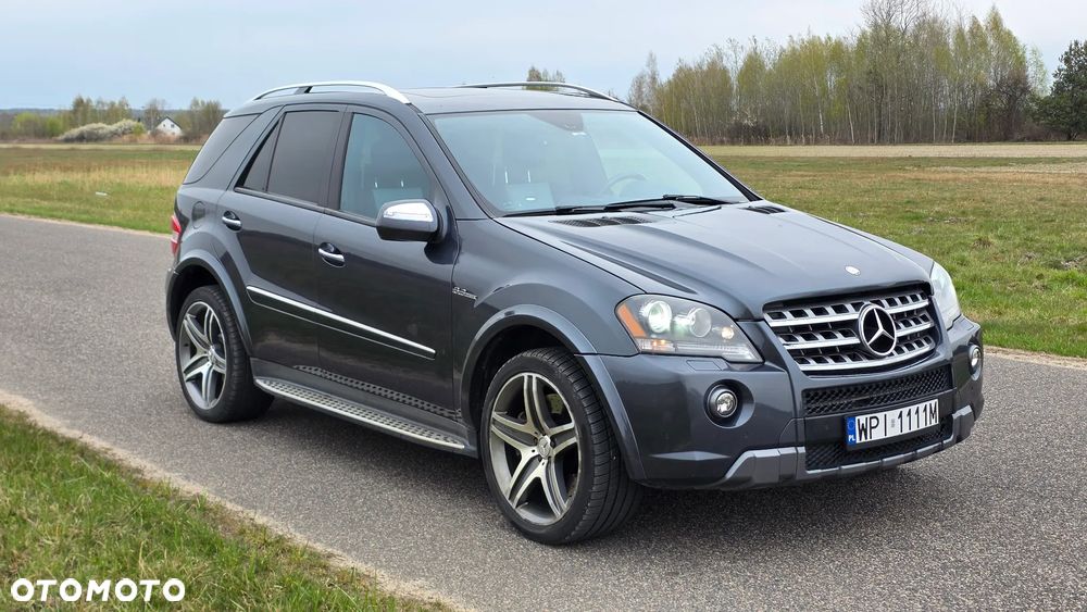 Mercedes-Benz ML 63 AMG 4-Matic - 3