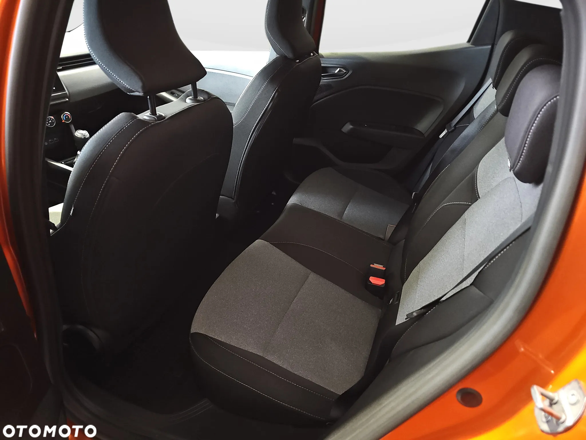 Renault Clio 1.0 TCe Evolution - 17