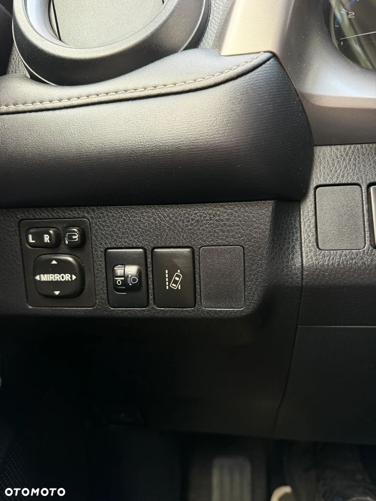 Toyota RAV4 2.0 D-4D Premium 4x2 - 22