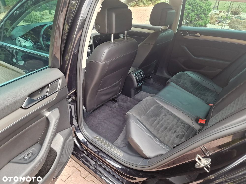 Volkswagen Passat - 24