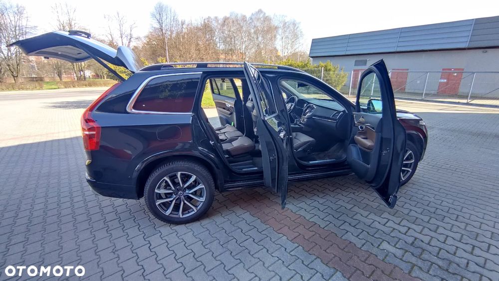 Volvo XC 90 T6 GPF AWD Momentum 7os - 26