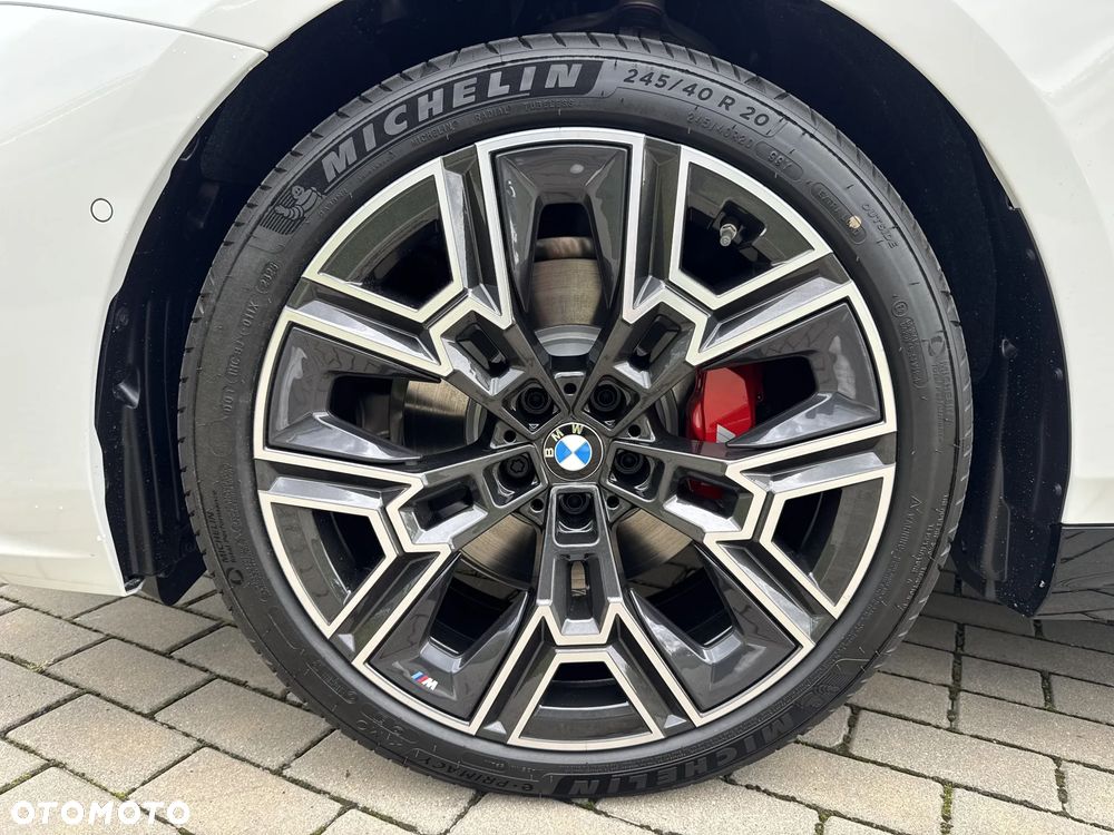 BMW Seria 5 520d xDrive mHEV M Sport Edition - 9