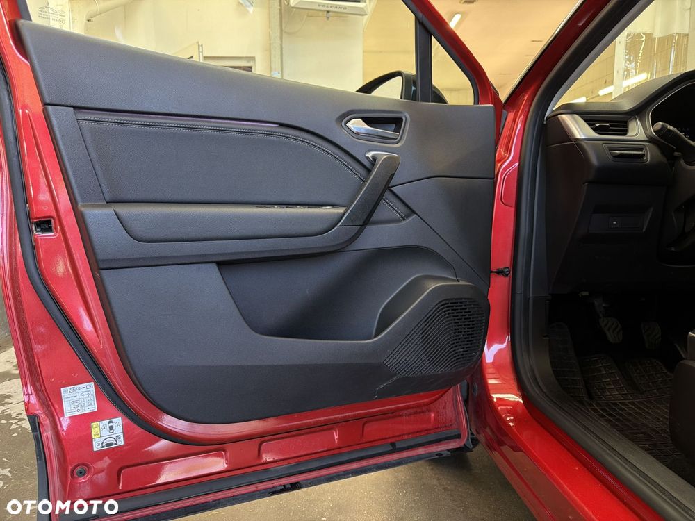 Renault Captur 1.3 TCe mHEV Techno - 10