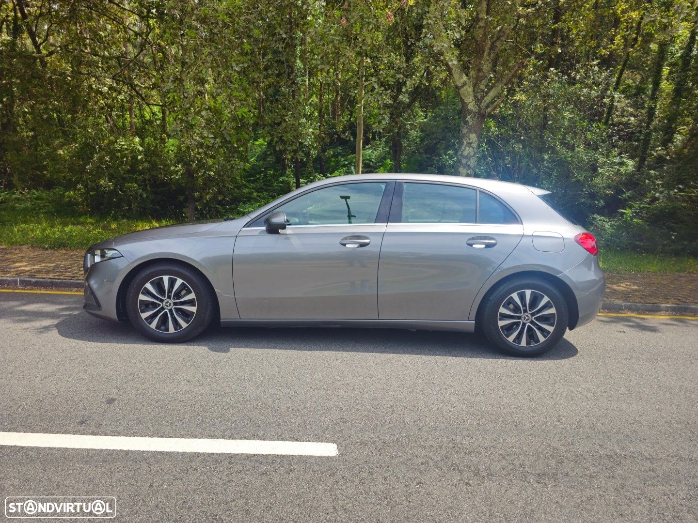 Mercedes-Benz A 180 d 7G-DCT - 5