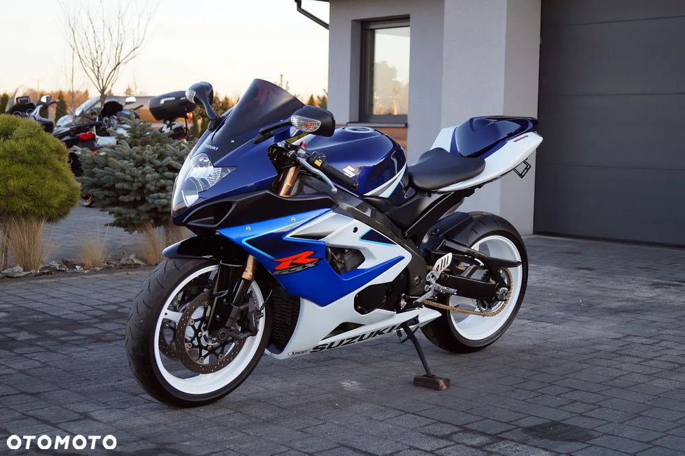 Suzuki GSX-R - 2