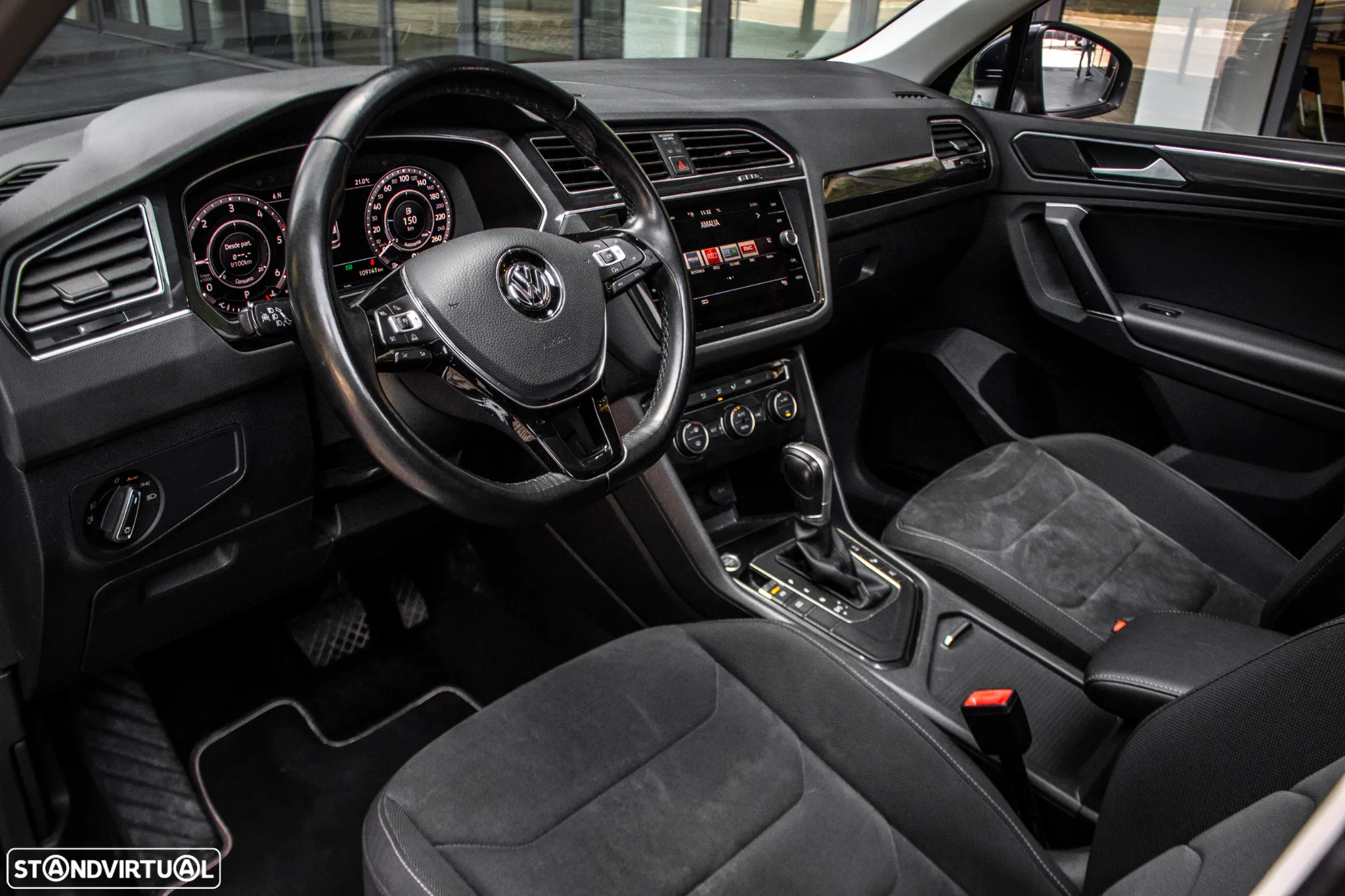 VW Tiguan 2.0 TDI Highline DSG - 29